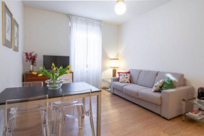 JOIVY 1BR Apt in Isola with Stunning View to Bosco Verticale